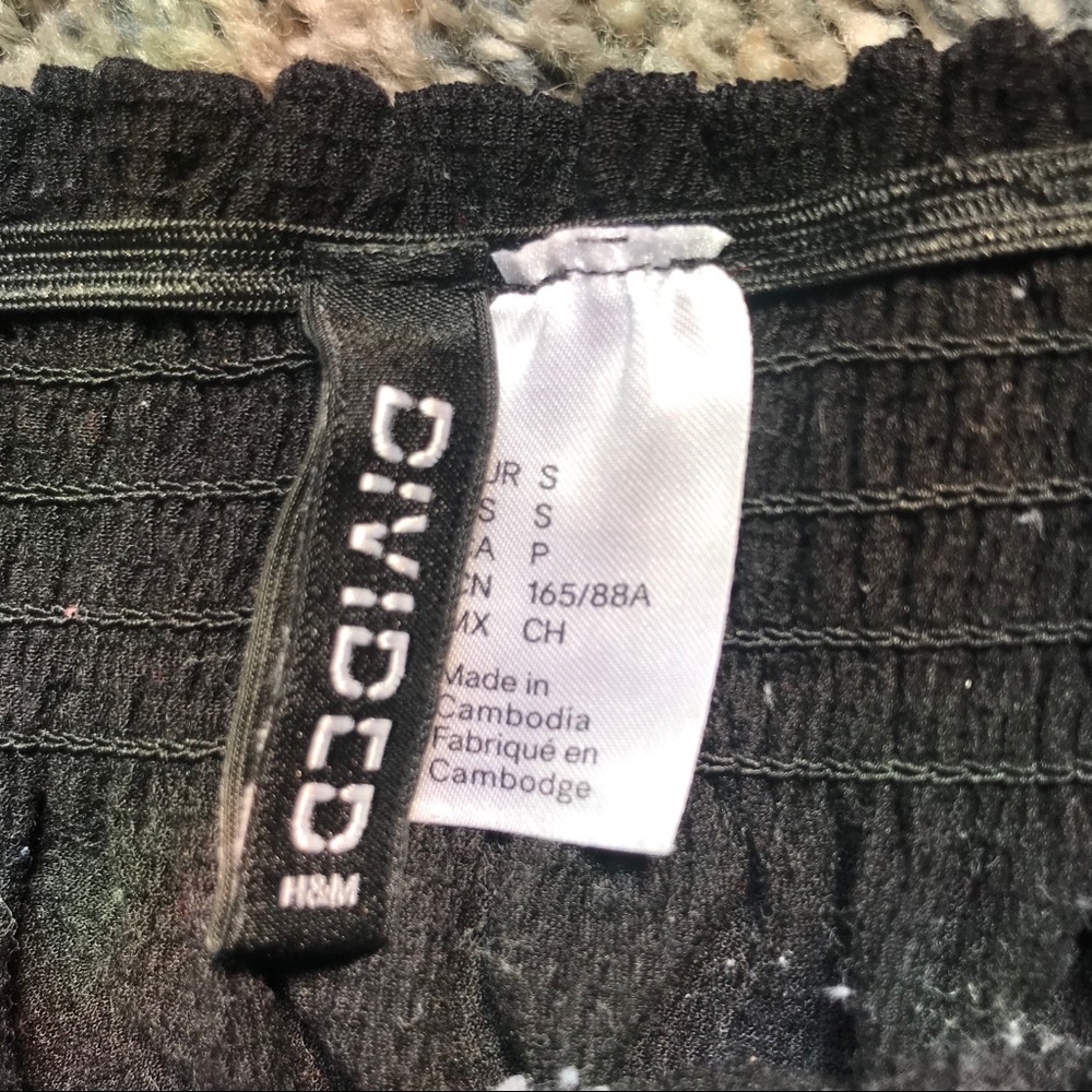 🌸BOGO🌸H&M cropped black blouse - Picture 2 of 2